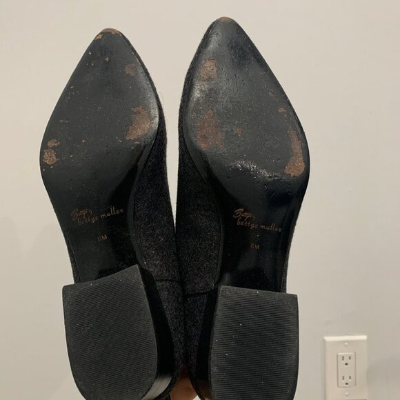 Bettye Muller Women Ankle Grey Pointy Boots Size 8M - Picture 6 of 6